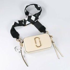 Picture of Jacquemus Lady Handbags _SKUfw151439065fw